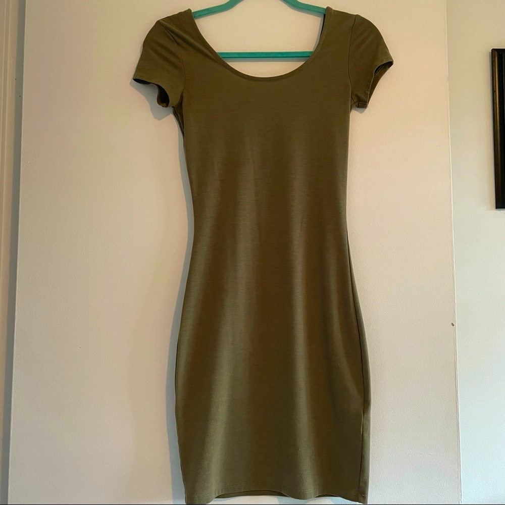 Basic dress (xxs but fit like xs)